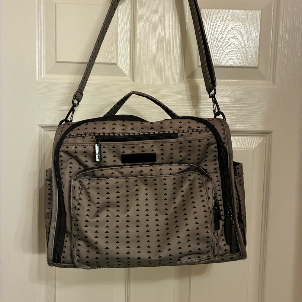 Ju-Ju-Be‎ Gray Baby Bag